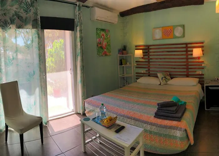 El Nacar Bed & Breakfast 4*