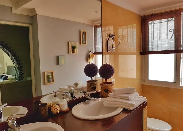 El Nacar Bed & Breakfast 4*