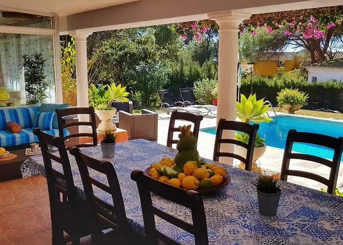 El Nacar Bed & Breakfast 4*