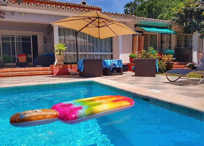 El Nacar Bed & Breakfast 4*