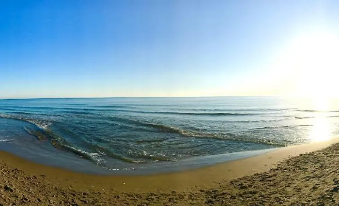 לינה וארוחת בוקר El Nacar