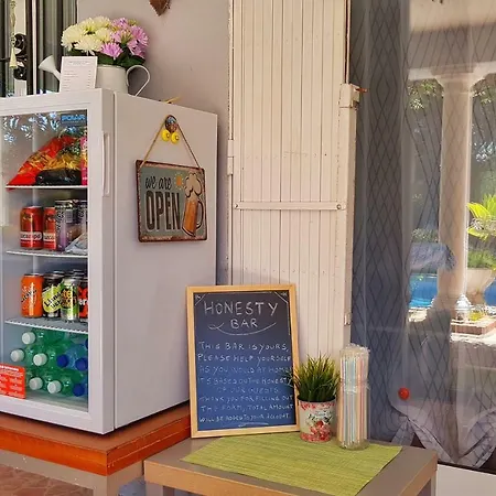 El Nacar Bed and Breakfast Μαρμπέλλα