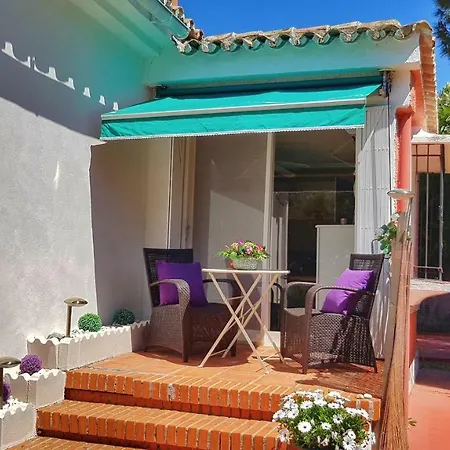 El Nacar Bed and Breakfast Μαρμπέλλα